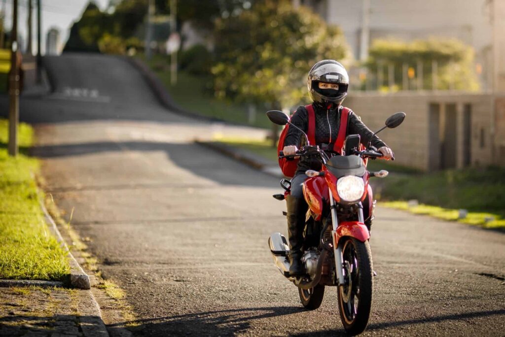 PROPOSTO PELO VEREADOR OLIVEIRA LIMA DIA DO MOTOBOY É INCLUIDOAO CALENDÁRIO OFICIAL DE EVENTOS DE MACEIÓ