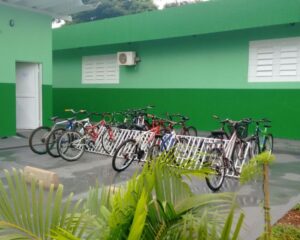 Leia mais sobre o artigo PROJETO DE LEI DETERMINA A IMPLEMENTAÇÃO DE BICICLETÁRIOS EM<br>ESCOLAS PÚBLICAS DE MACEIÓ