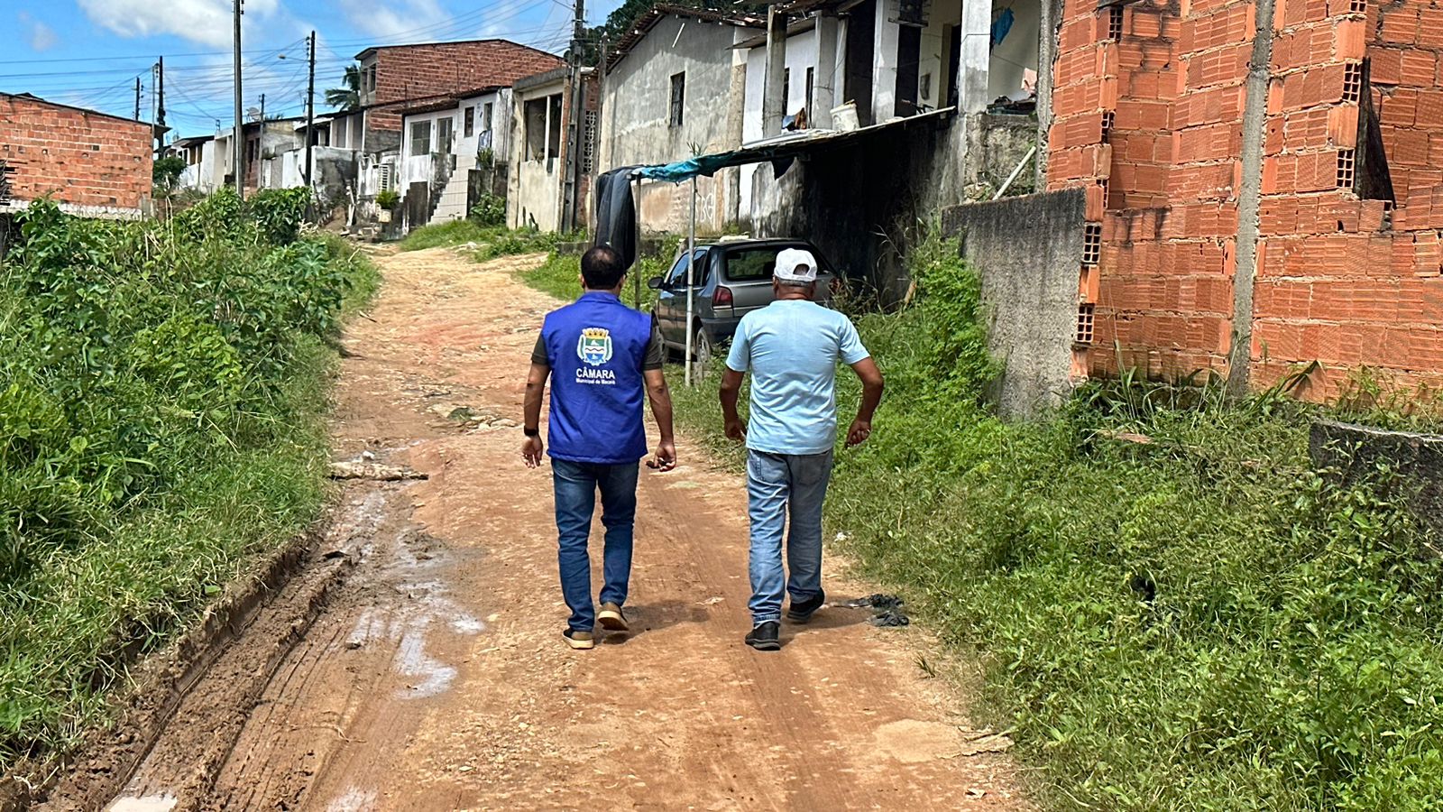 Leia mais sobre o artigo VEREADOR OLIVEIRA LIMA FAZ VISITA  AO BAIRRO DO RIO NOVO DA CAPITAL ALAGOANA