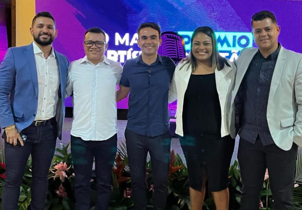 VEREADOR OLIVEIRA LIMA PARTICIPA DO LANÇAMENTO LIVE SHOW EM SUA 4° EDIÇÃO