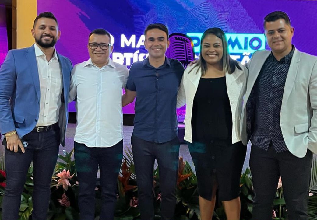 Você está visualizando atualmente VEREADOR OLIVEIRA LIMA PARTICIPA DO LANÇAMENTO LIVE SHOW EM SUA 4° EDIÇÃO